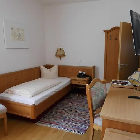 Kaiserhof Sonne 3* Nördlingen